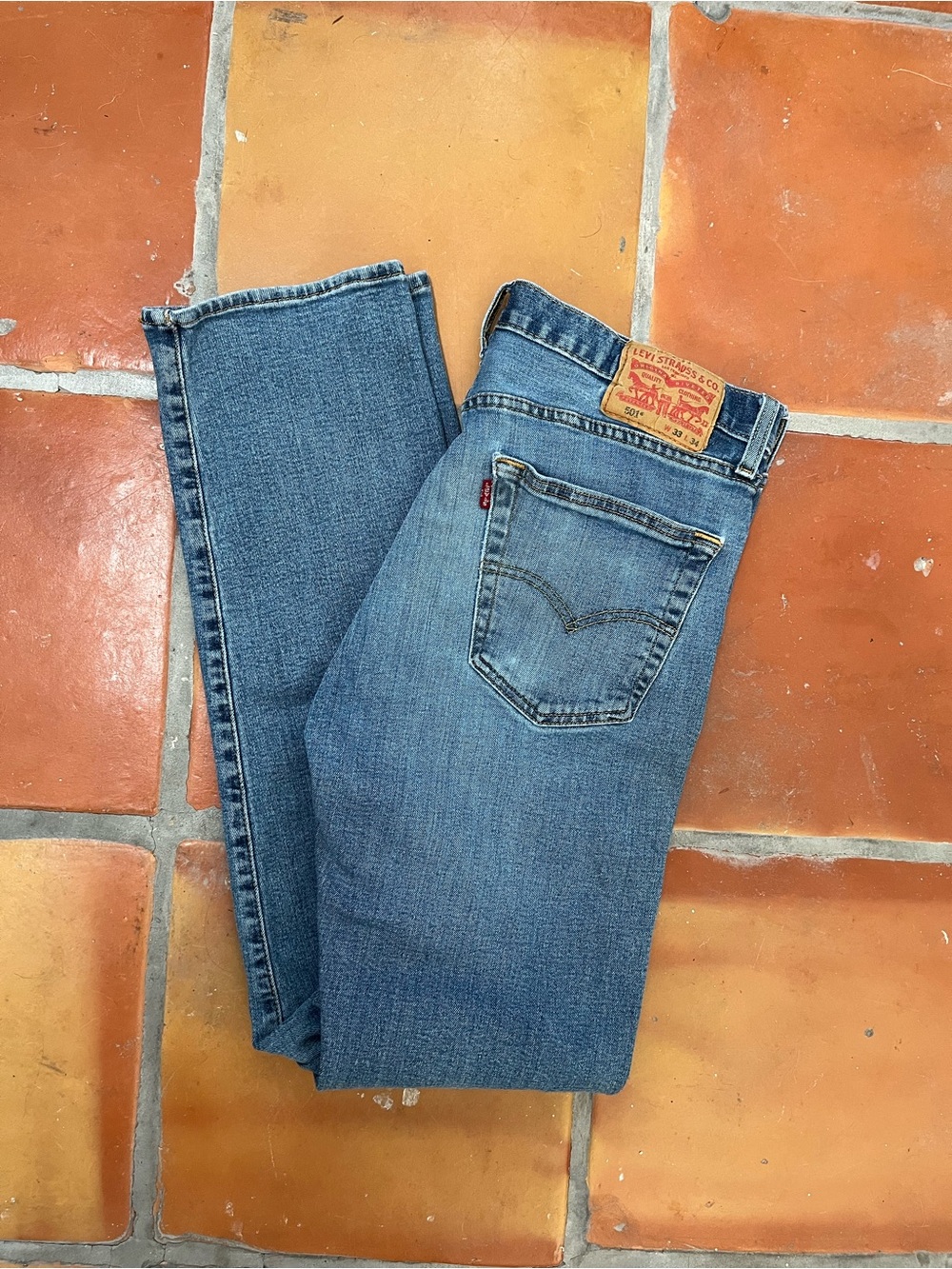 Levi's Men's Medium Blue Slim Straight Jeans